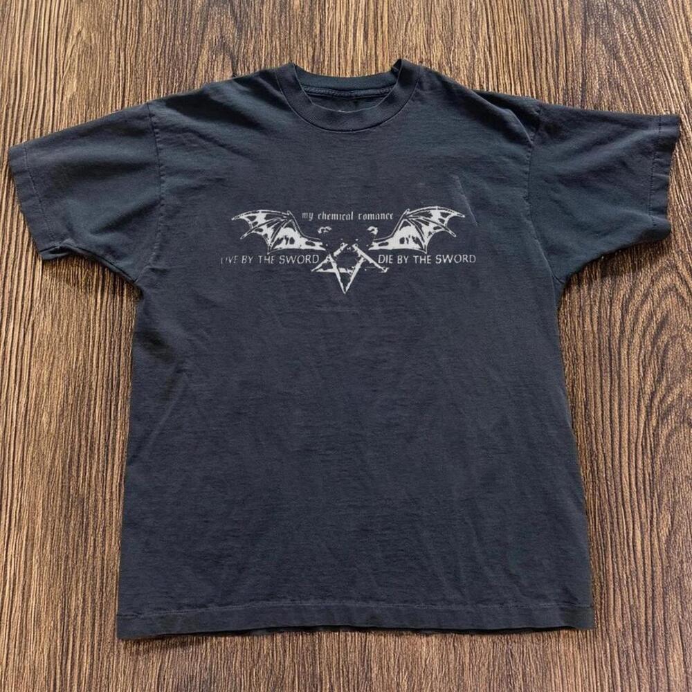 Gildan Men T-Shirt, My Chemical Romance Black Band Tee